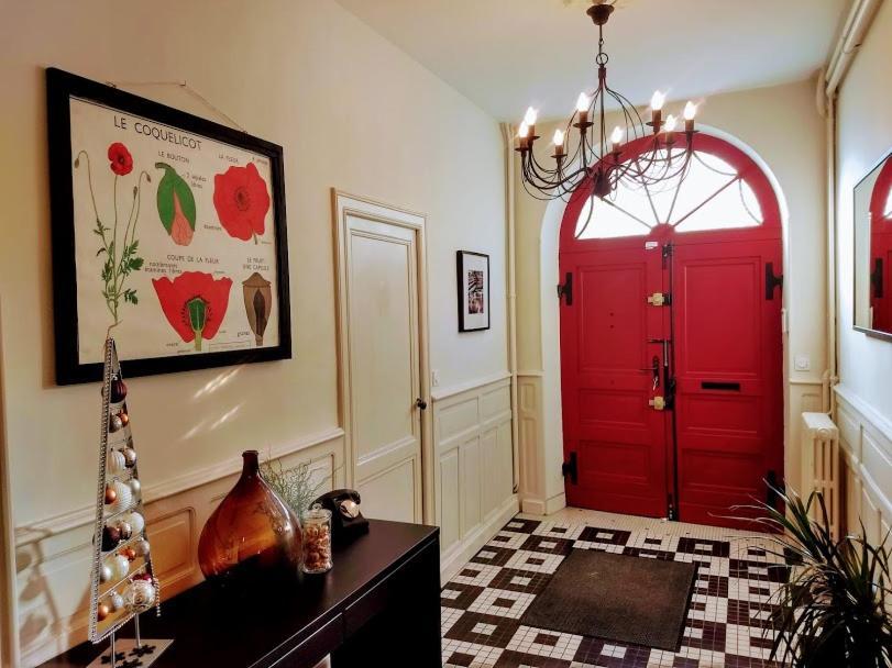 La Parenthese Bed & Breakfast La Reole Exterior photo